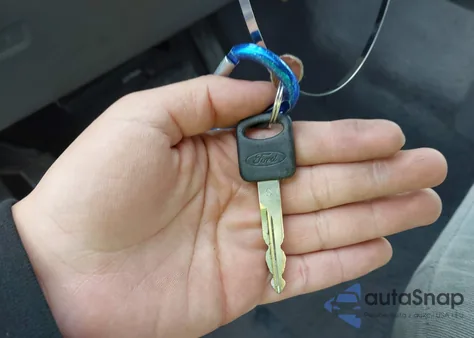 2000 Ford F-250 Lariat/Xl/Xlt z USA, uszkodzony, nr VIN 1FTNX20S7YEA51038